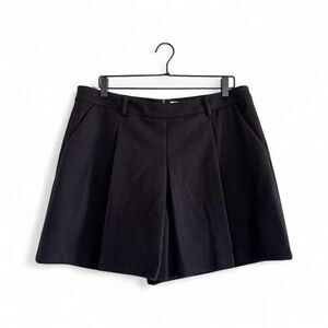 NWT ELODIE Black Pleated Shorts High Waisted Felt Lined Cute Classy Size XL